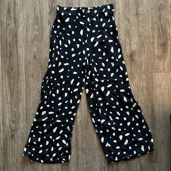 Aritzia Wilfred Faun Wide Legged Cropped Pants - Picture 4 of 5